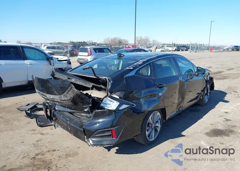 2018 Honda Clarity Plug-In Hybrid z USA, uszkodzony, nr VIN JHMZC5F13JC017336